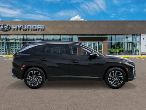New 2026 Hyundai Tucson Limited FWD image 7