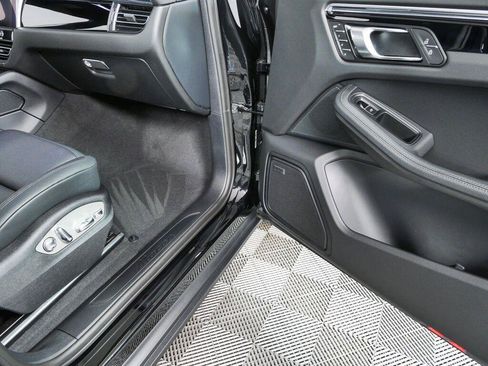 New 2026 Porsche Macan Turbo AWD/4WD image 27