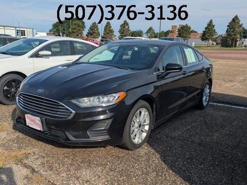 Used 2019 Ford Fusion SE FWD image 1