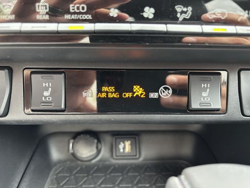 Used 2024 Toyota RAV4 XSE w/ Weather Package AWD/4WD image 28
