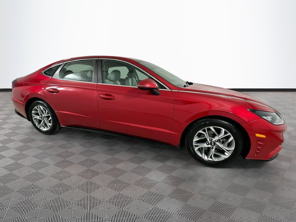 Used 2021 Hyundai Sonata SEL w/ Winter Weather Package FWD image 11