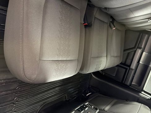 Used 2018 Ford F150 XLT w/ Equipment Group 302A Luxury AWD/4WD image 19