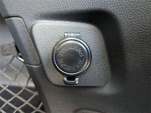 New 2025 Subaru Outback Limited image 29