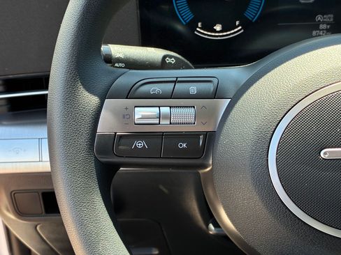 Certified 2025 Hyundai Kona SE AWD/4WD image 19