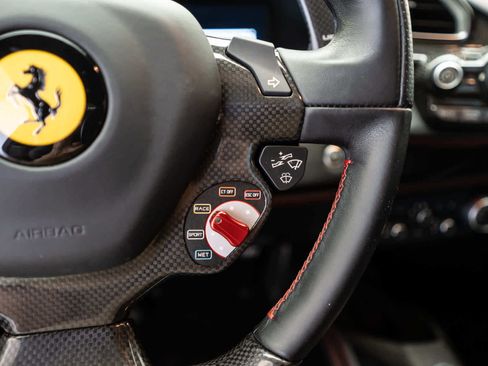 Used 2018 Ferrari 488 GTB RWD image 21