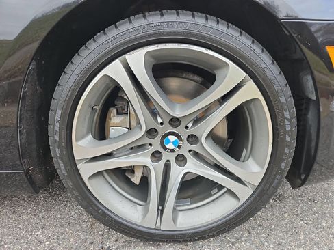 Used 2013 BMW 650i xDrive Convertible image 30