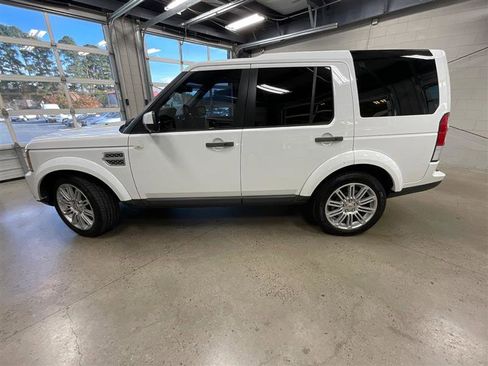 Used 2011 Land Rover LR4 HSE LUX image 2
