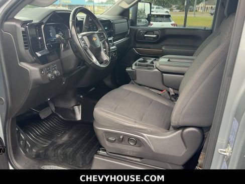 Used 2025 Chevrolet Silverado 2500 LT w/ Convenience Package AWD/4WD image 38