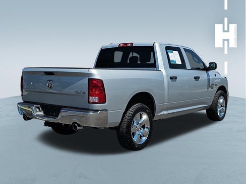 Used 2019 RAM 1500 Tradesman w/ Tradesman SXT Package AWD/4WD image 4