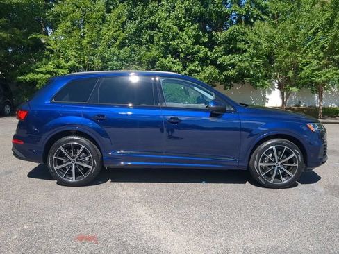Used 2021 Audi Q7 3.0T Premium Plus AWD/4WD image 3