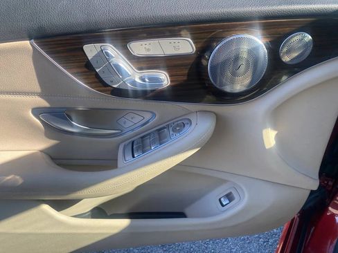Used 2018 Mercedes-Benz C 300 4MATIC Cabriolet image 9
