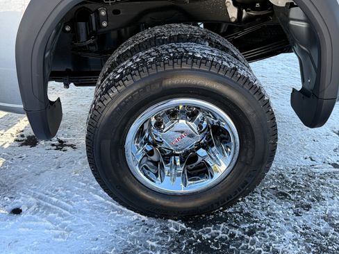 New 2026 GMC Sierra 3500 SLE w/ Preferred Package image 10