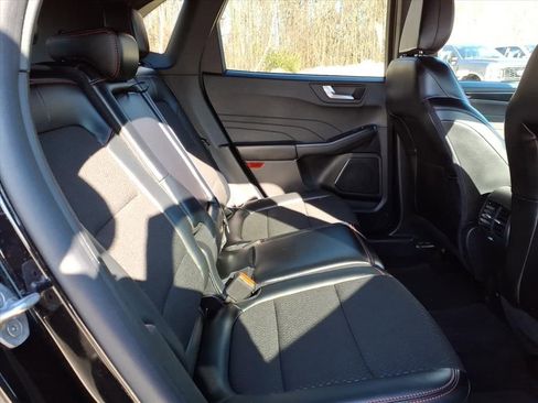 Certified 2025 Ford Escape ST-Line image 6