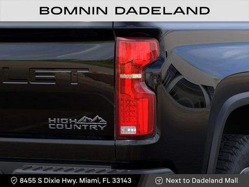 New 2026 Chevrolet Silverado 2500 High Country w/ High Country Premium Package AWD/4WD image 11