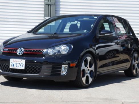 Used 2011 Volkswagen Golf 4-Door image 22