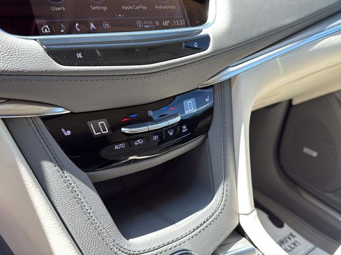 Certified 2024 Cadillac XT5 Premium Luxury w/ Technology Package AWD/4WD image 37