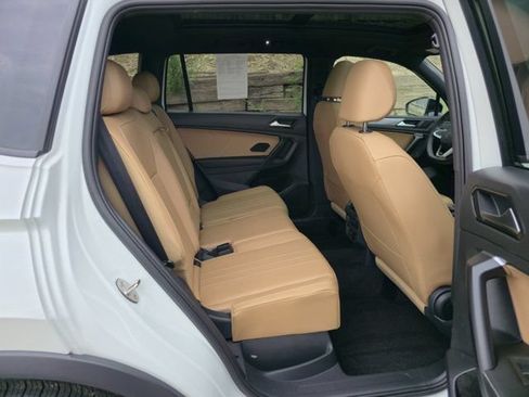 Used 2023 Volkswagen Tiguan SE R-Line AWD/4WD image 23