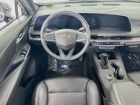 Used 2024 Cadillac XT4 Premium Luxury AWD/4WD image 17