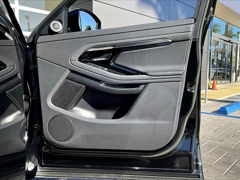 Used 2023 Land Rover Range Rover Evoque S image 24