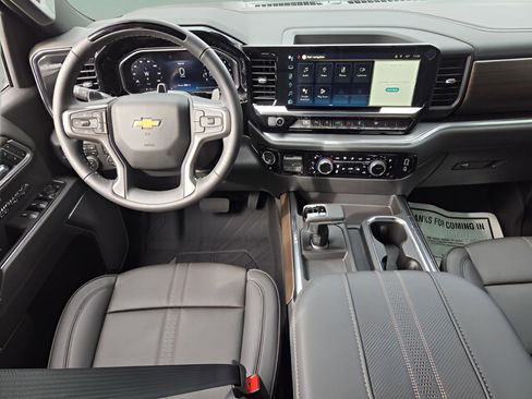 New 2026 Chevrolet Silverado 1500 High Country AWD/4WD image 14