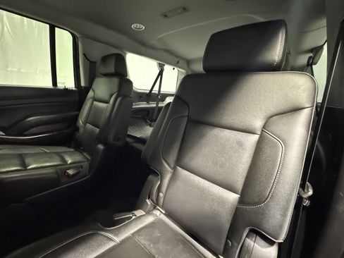 Used 2019 Chevrolet Suburban LT w/ LT Signature Package image 24