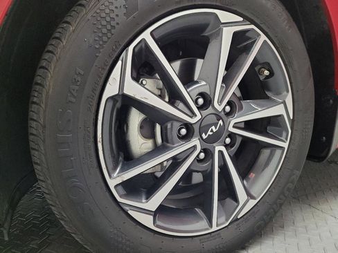 Used 2023 Kia Forte LXS w/ LXS Technology Package image 31