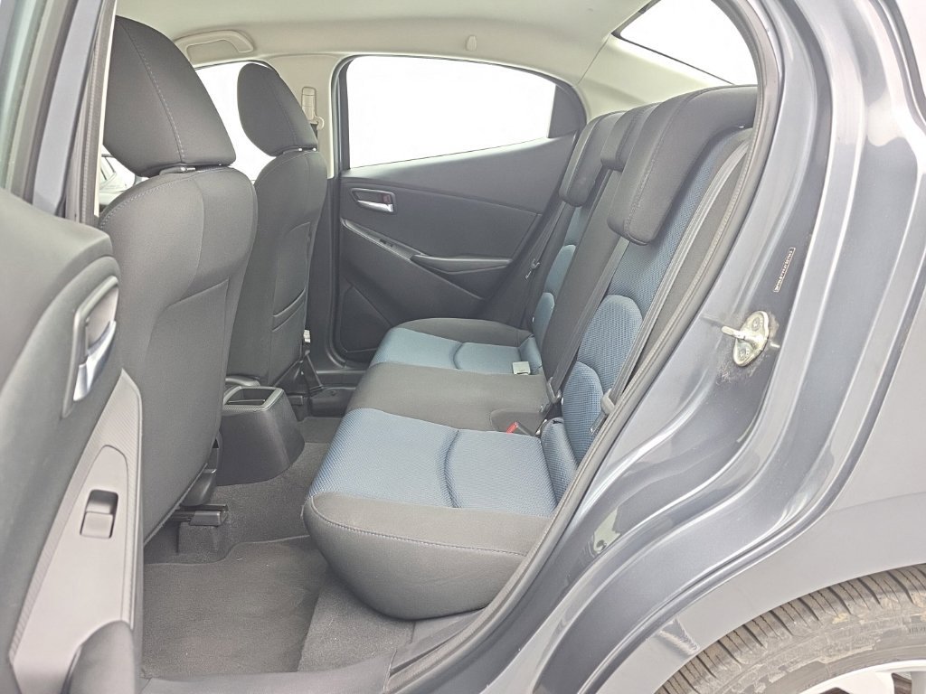 Used 2018 Toyota Yaris iA FWD image 38