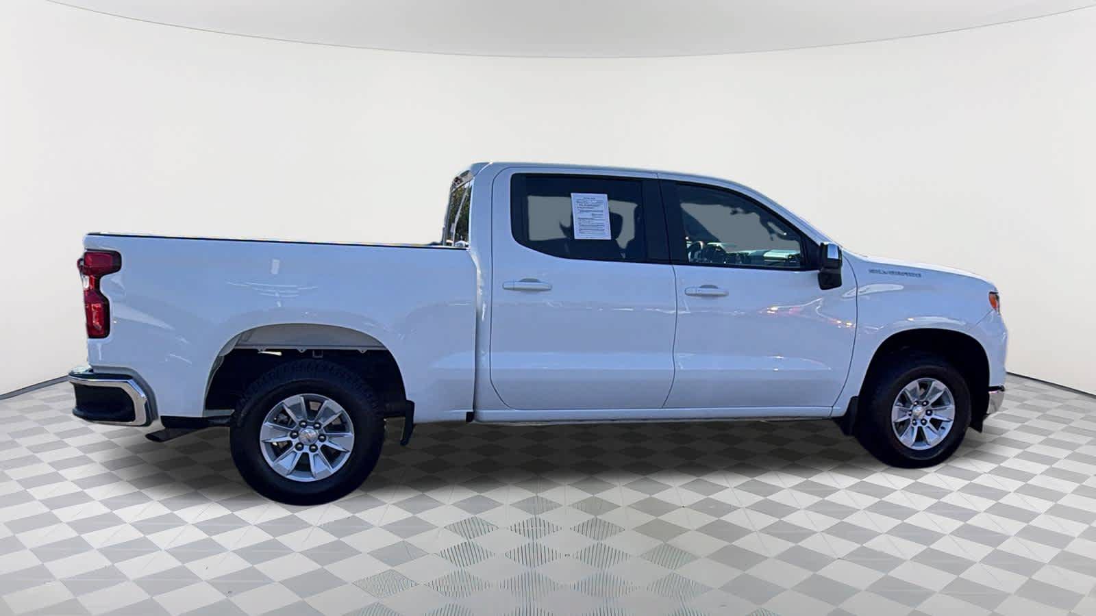 Certified 2025 Chevrolet Silverado 1500 LT RWD image 4