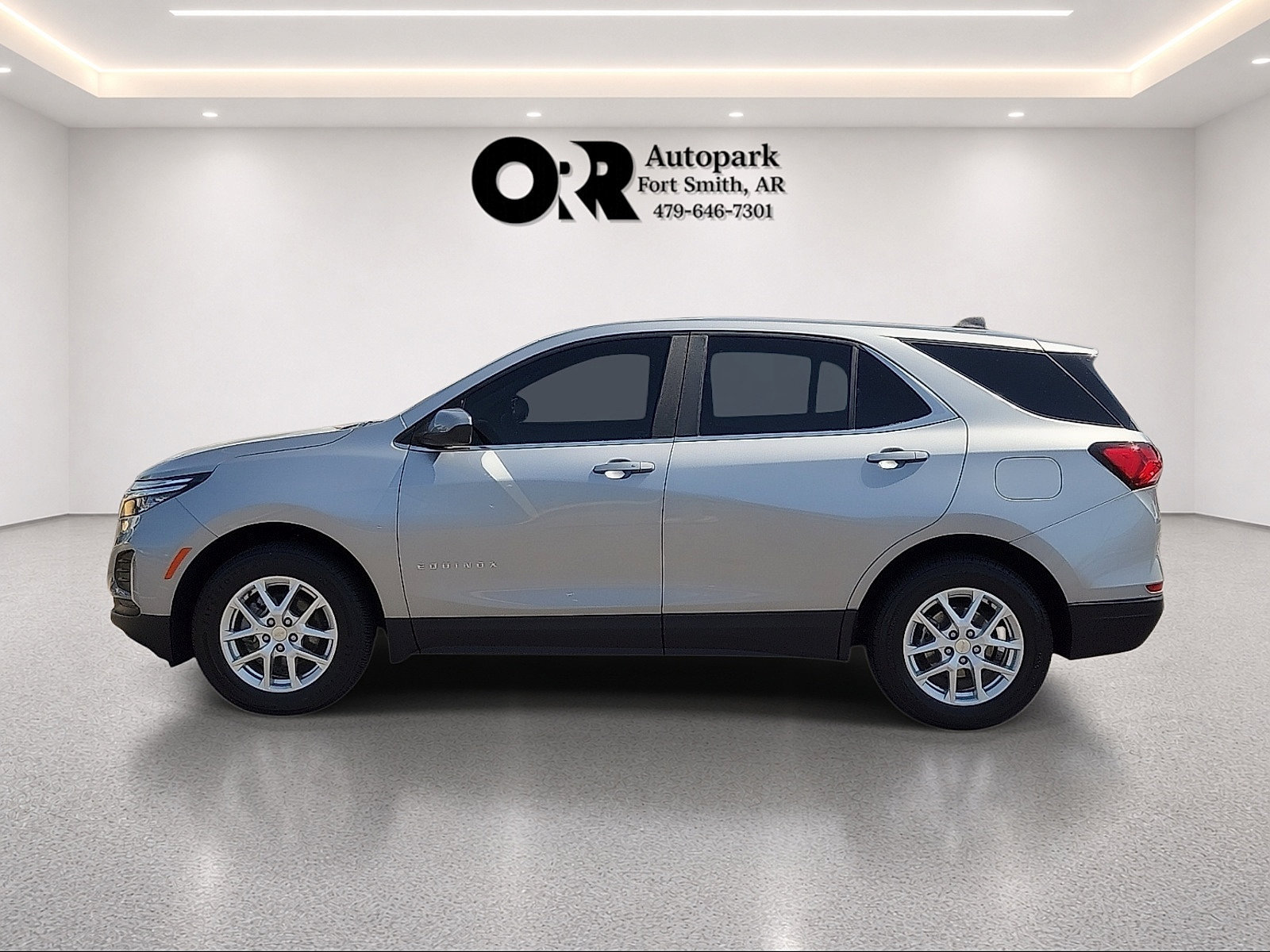Used 2023 Chevrolet Equinox LT AWD/4WD image 3