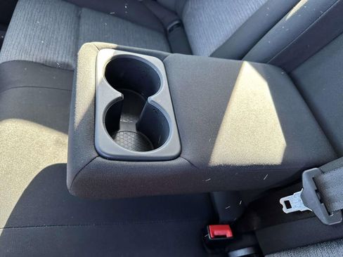 Used 2022 Nissan Rogue S AWD/4WD image 13