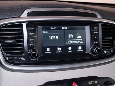 Used 2020 Kia Sorento LX w/ LX I4 Convenience Package image 15