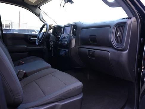 Used 2020 Chevrolet Silverado 1500 Custom w/ Custom Value Package RWD image 18
