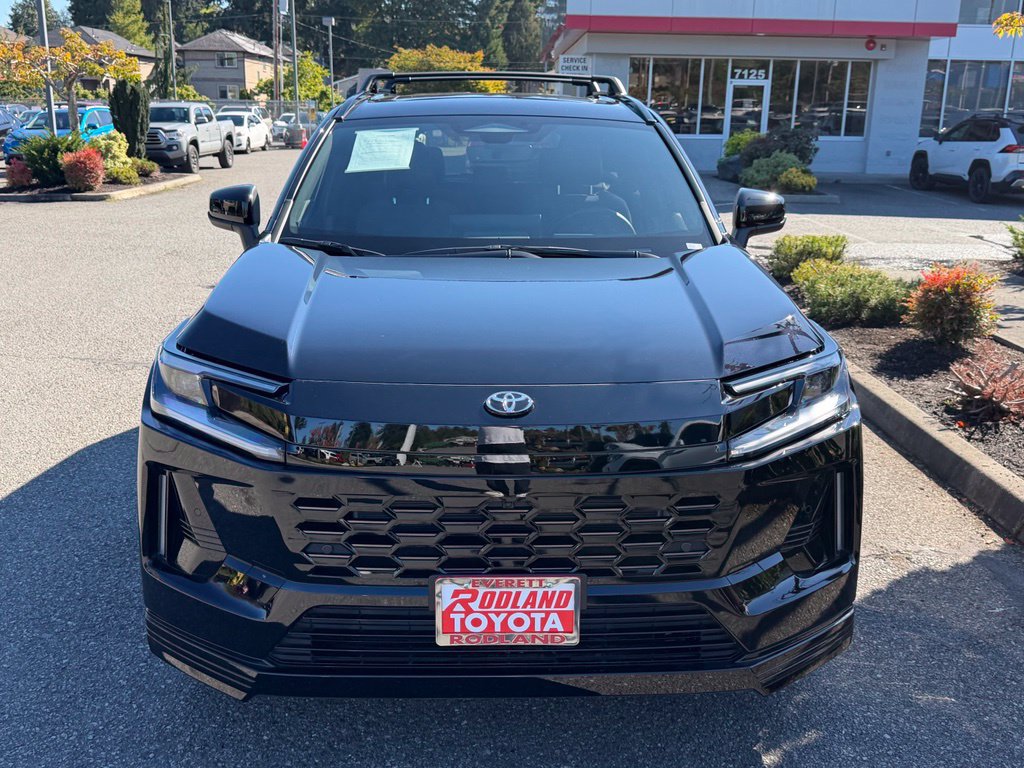 Used 2026 Toyota RAV4 XSE w/ Weather Package AWD/4WD image 5