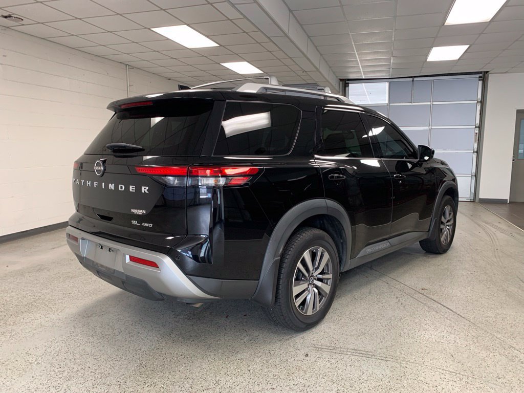 Used 2022 Nissan Pathfinder SL AWD/4WD image 4