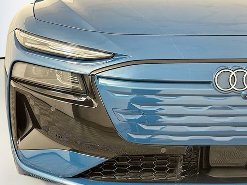 Used 2025 Audi A6 e-tron Ultra w/ Ultra Package image 15