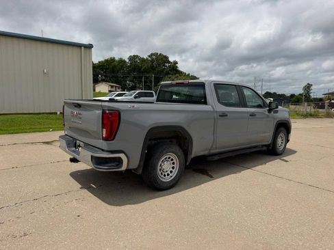 Used 2024 GMC Sierra 1500 Pro w/ X31 Off-Road Package AWD/4WD image 3