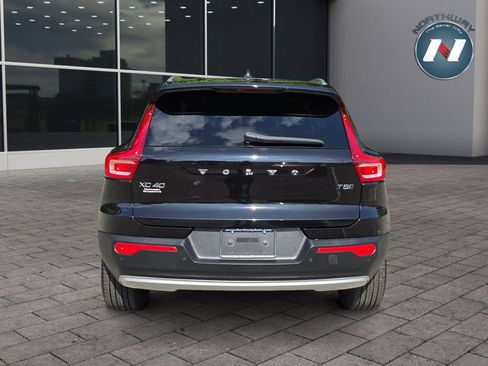 Used 2021 Volvo XC40 T5 Inscription w/ Climate Package AWD/4WD image 4