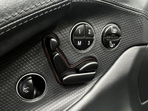 Used 2005 Mercedes-Benz SL 500 image 16