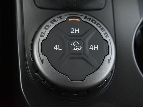 New 2026 Ford Bronco Outer Banks AWD/4WD image 29