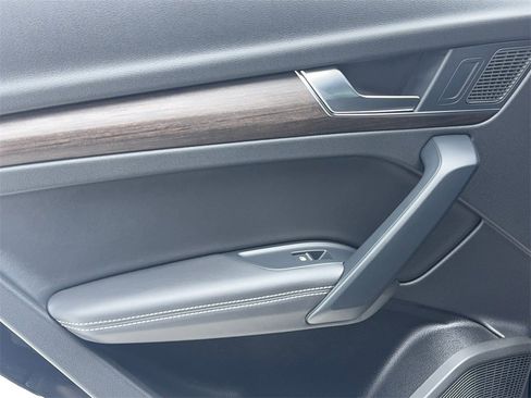 Used 2023 Audi Q5 2.0T Premium Plus w/ Premium Plus Package image 44