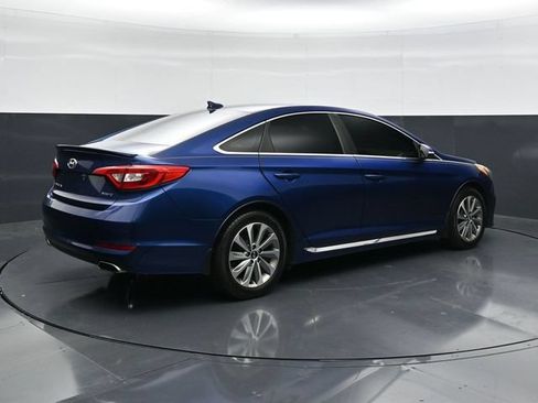 Used 2016 Hyundai Sonata Sport w/ Cargo Package FWD image 2