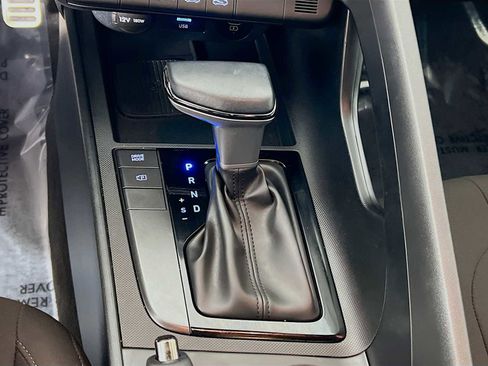 Certified 2025 Hyundai Elantra Sport FWD image 16