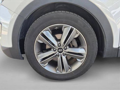 Used 2015 Hyundai Santa Fe Limited w/ Option Group 04 AWD/4WD image 17