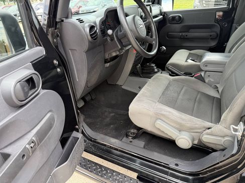 Used 2009 Jeep Wrangler X AWD/4WD image 5