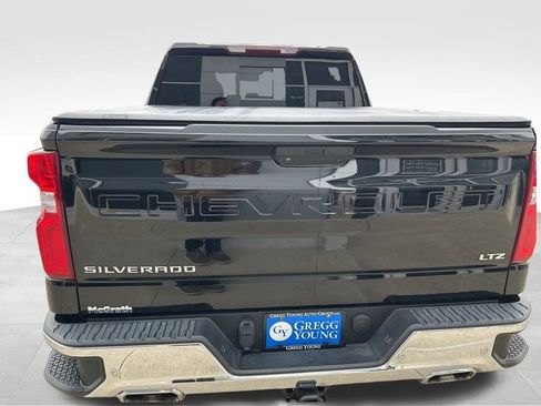 Used 2022 Chevrolet Silverado 1500 LTZ image 6