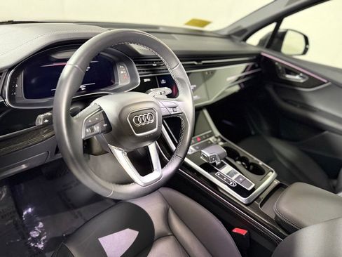 Used 2025 Audi Q7 3.0T Premium Plus AWD/4WD image 18