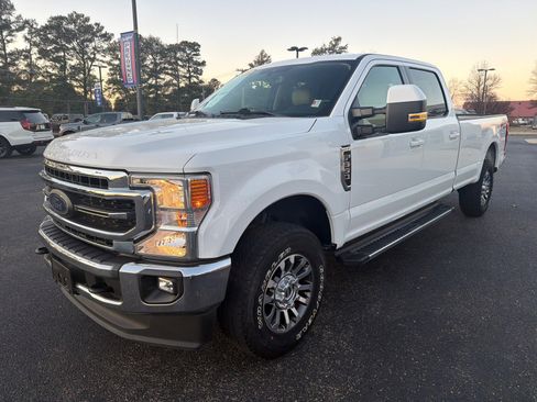 Used 2020 Ford F350 Lariat w/ FX4 Off-Road Package image 4