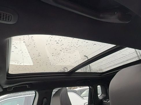 New 2026 Jeep Compass Limited image 8