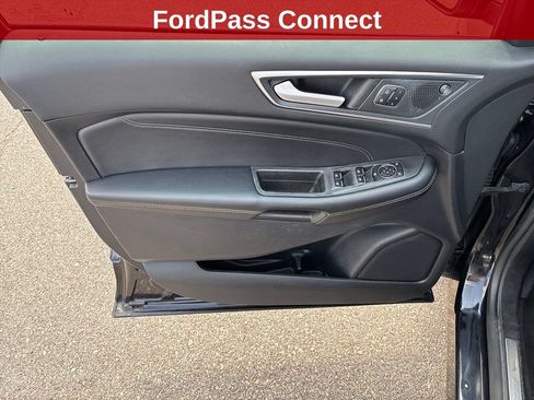 Used 2022 Ford Edge Titanium w/ Equipment Group 301A AWD/4WD image 12