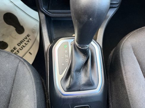 Used 2020 Jeep Renegade Latitude w/ Popular Equipment Group FWD image 23